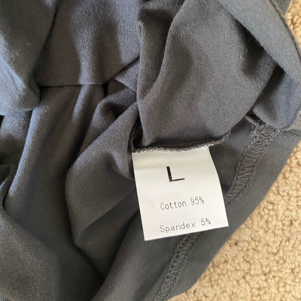 Women’s Bundle of 6 Crop Tank Tops Sleeveless & Cropped Black Grey White Green - Picture 3 of 3